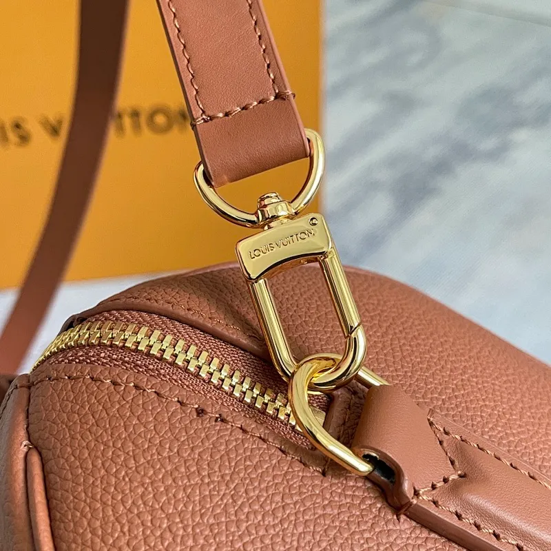 All Categories Official Website "Brand Women's Bags" Women's Bags 💙 LV 2026 New LV Crossbody Bag