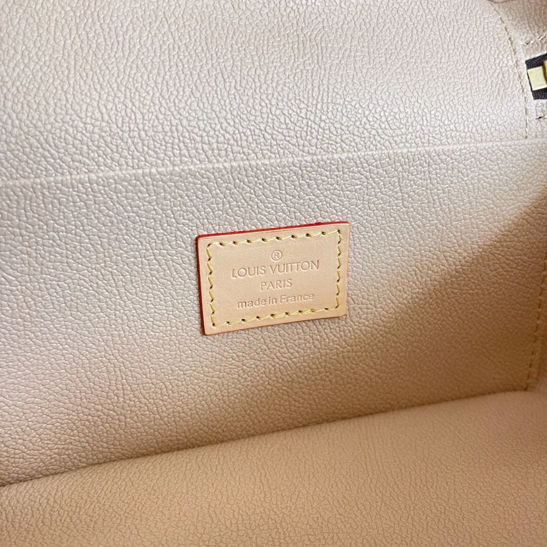 All Categories Official Website "Brand Women's Bags" Women's Bags 💙 LV 2025 New LV Cosmetic Bag