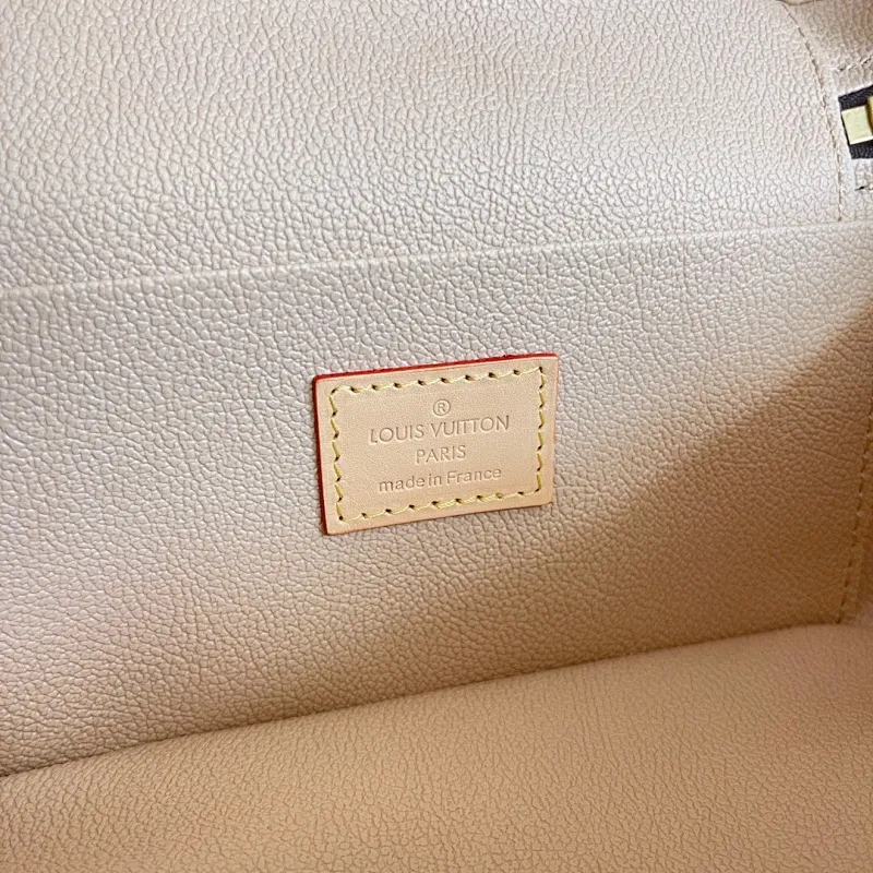 All Categories Official Website "Brand Women's Bags" Women's Bags 💙 LV 2025 New LV Cosmetic Bag