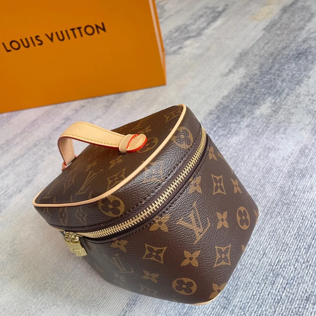 All Categories Official Website "Brand Women's Bags" Women's Bags 💙 LV 2025 New LV Cosmetic Bag