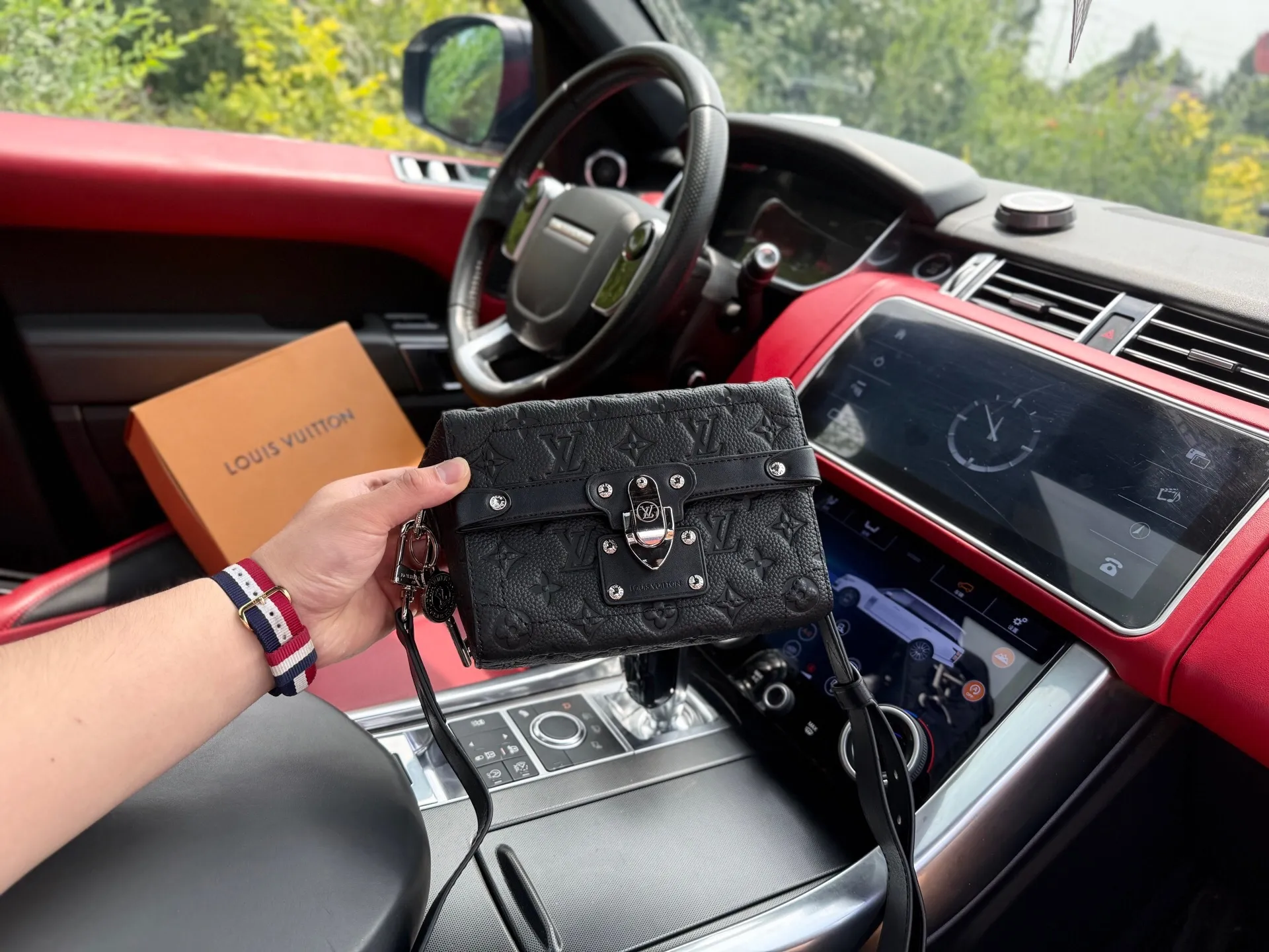 All Categories Official Website "Brand Women's Bags" Women's Bags 💙 LV 2025 New LV Crossbody Bag