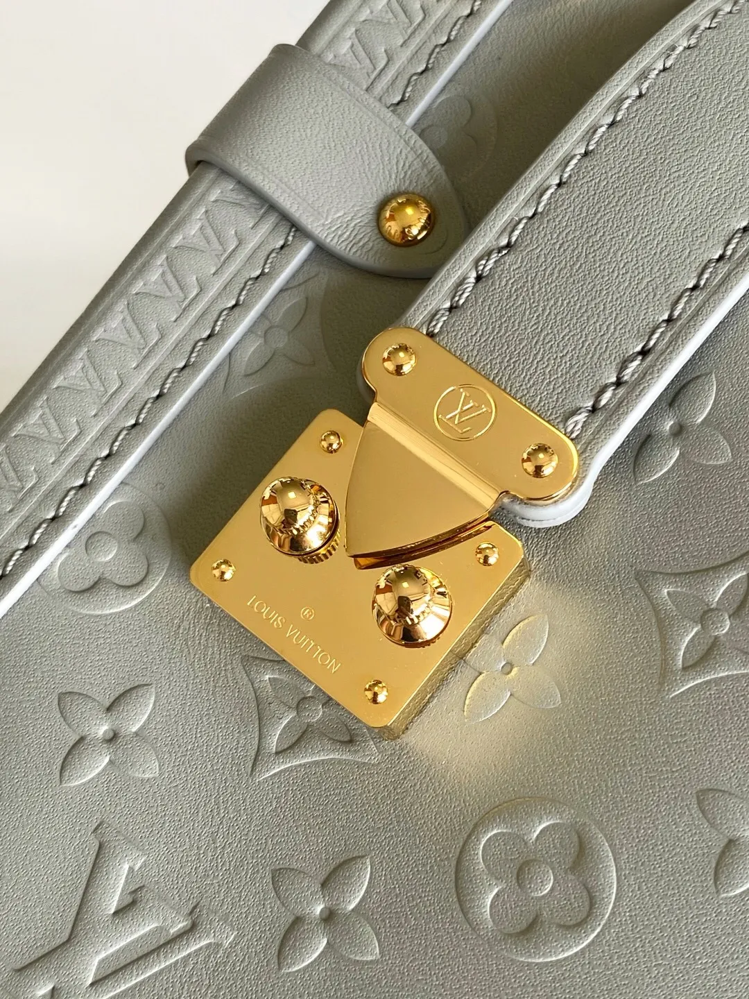 All Categories Official Website "Brand Women's Bags" Women's Bags 💙 LV 2025 New LV Crossbody Bag