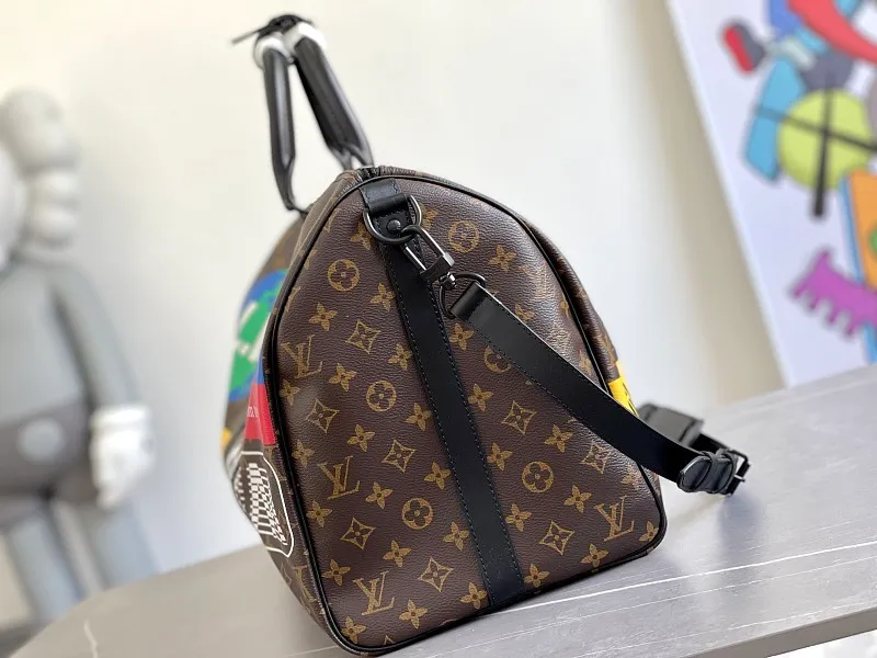 All categories 💚 Authentic bags 💚 LV LV new travel bag