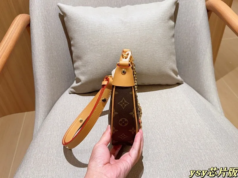 All categories Official website "Brand Women's Bags" Women's Bags 💙 LV 2025 new LV armpit bag