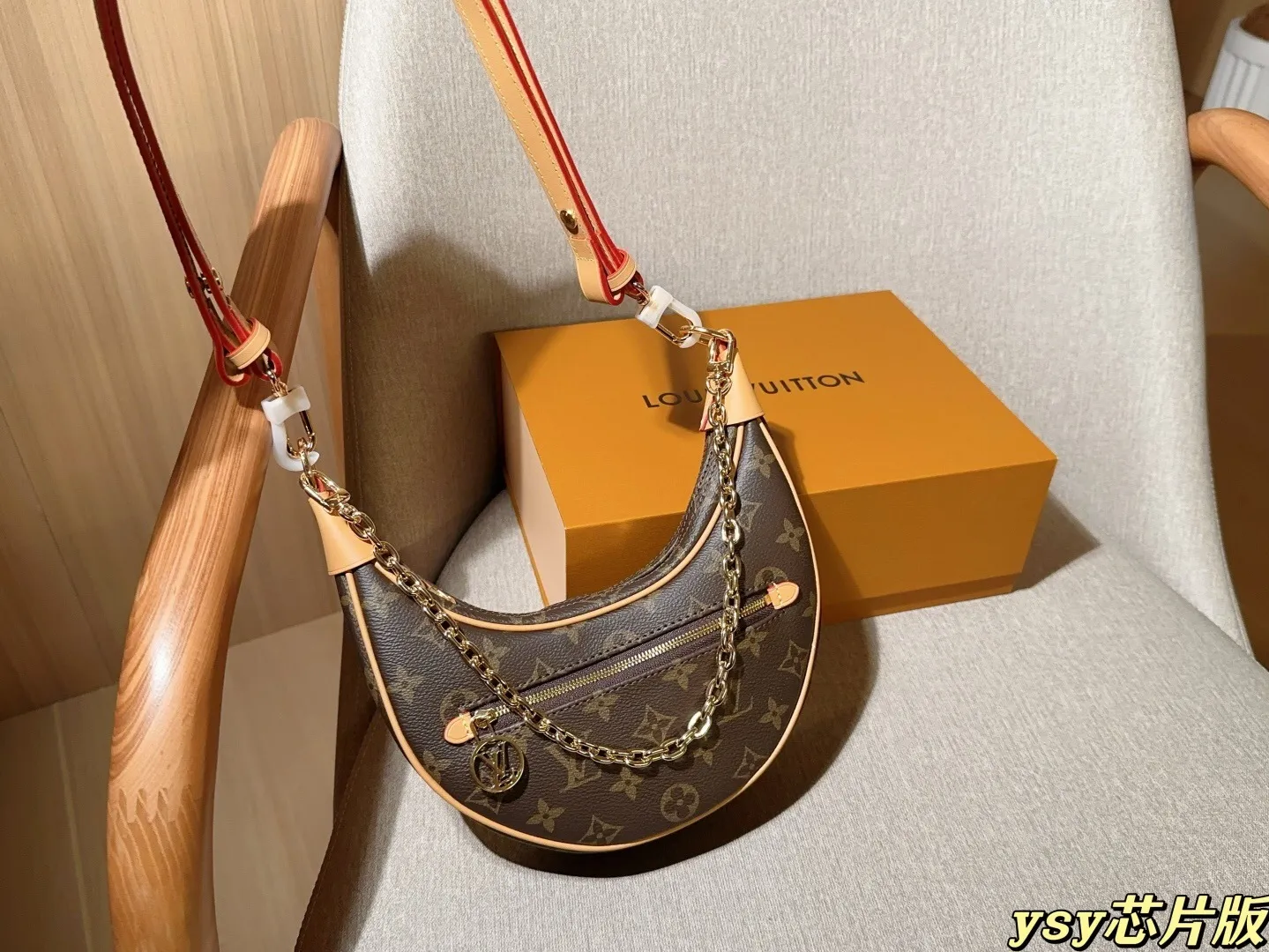 All categories Official website "Brand Women's Bags" Women's Bags 💙 LV 2025 new LV armpit bag