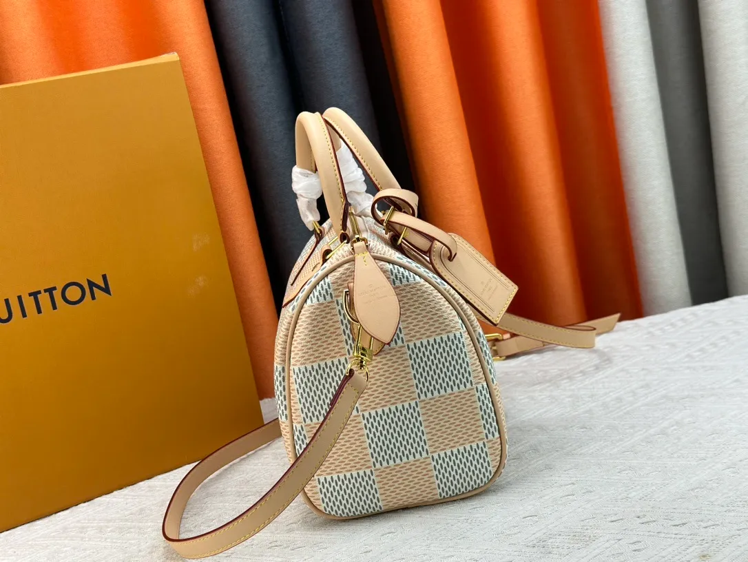All Categories Official Website "Brand Women's Bags" Women's Bags 💙 LV 2024 New LV Crossbody Bag