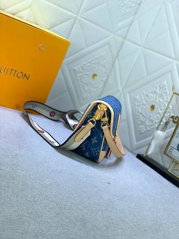 All Categories Official Website "Brand Women's Bags" Women's Bags 💙 LV 2024 New LV Crossbody Bag