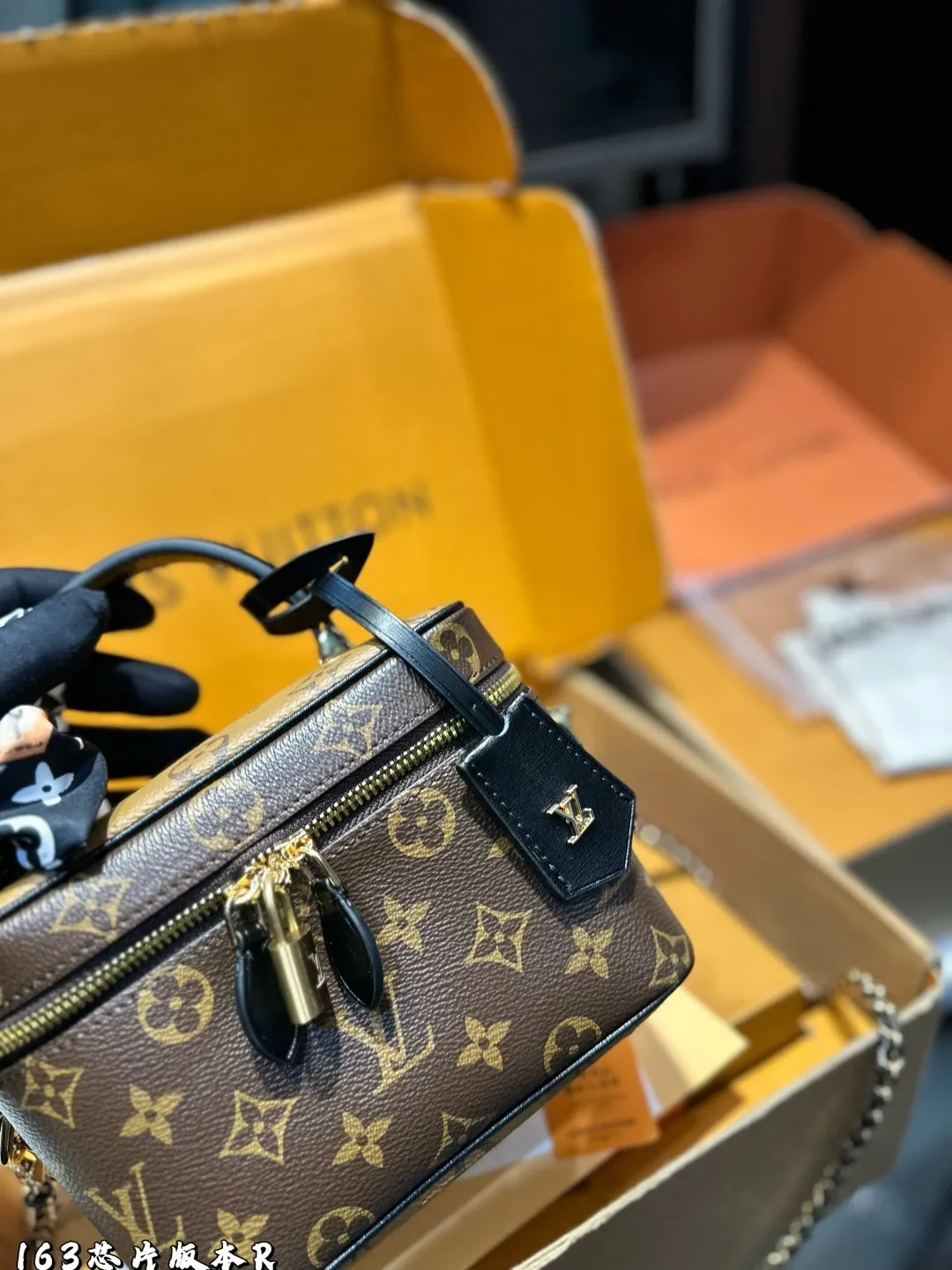 All Categories Official Website "Brand Women's Bags" Women's Bags 💙 LV 2025 New LV Cosmetic Bag