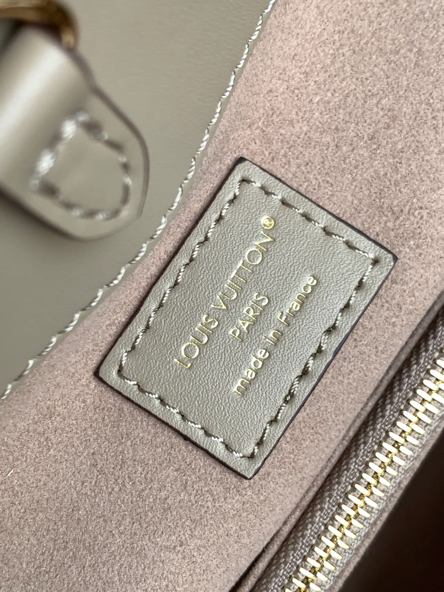 All Categories Official Website "Brand Women's Bags" Women's Bags 💙 LV 2026 New LV Crossbody Bag