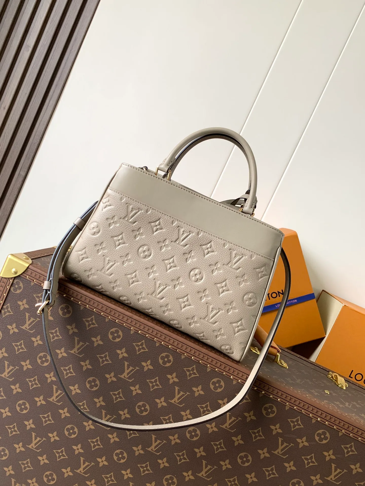 All Categories Official Website "Brand Women's Bags" Women's Bags 💙 LV 2026 New LV Crossbody Bag