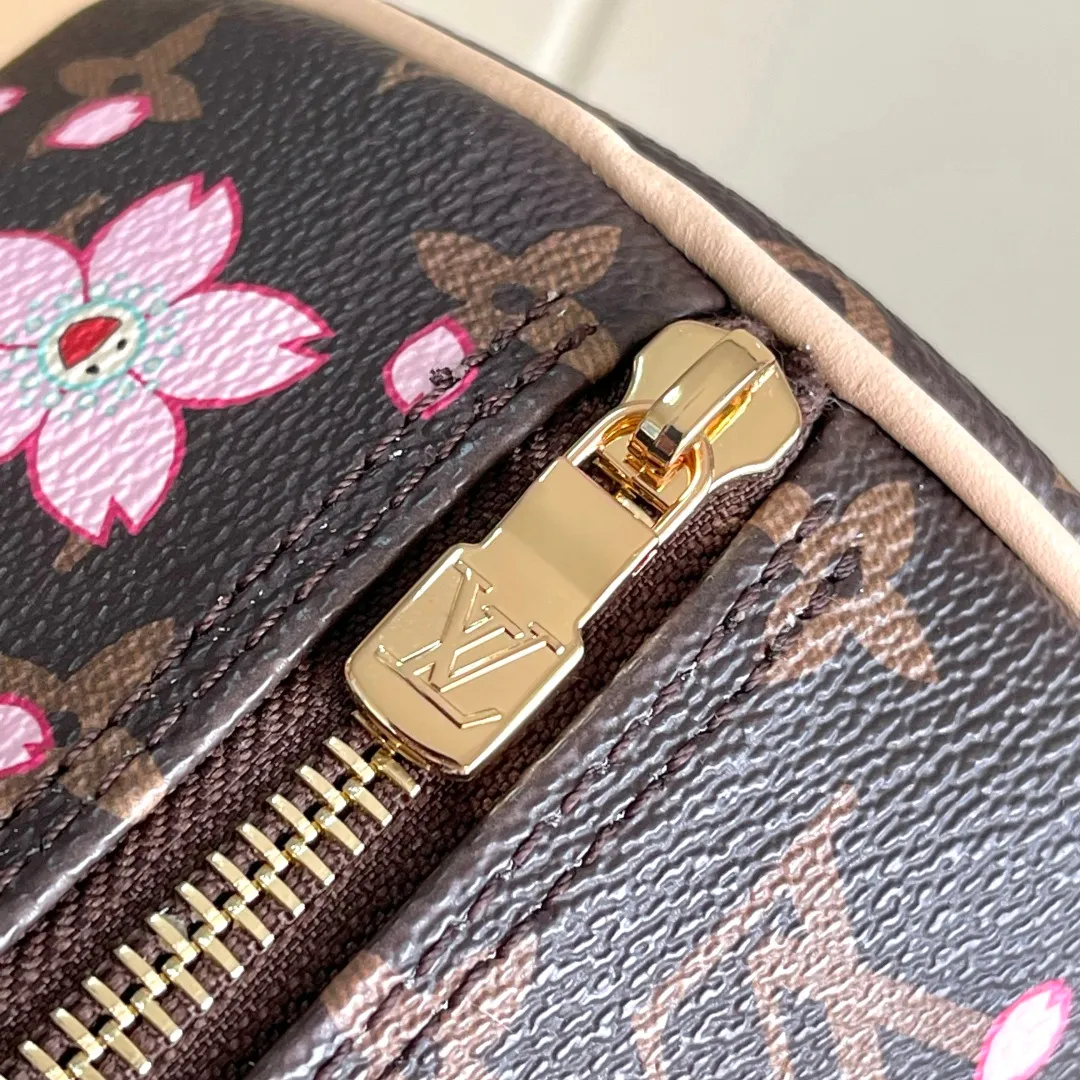 All Categories Official Website "Brand Women's Bags" Women's Bags 💙 LV LV 2026 New Handheld Shoulder Bag
