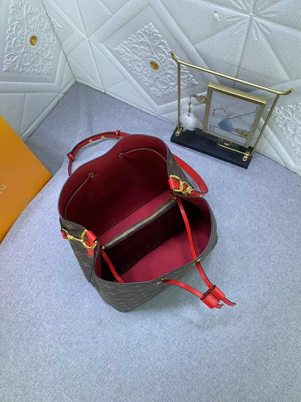 All Categories Official Website "Brand Women's Bags" Women's Bags 💙 LV 2024 New LV Crossbody Bag