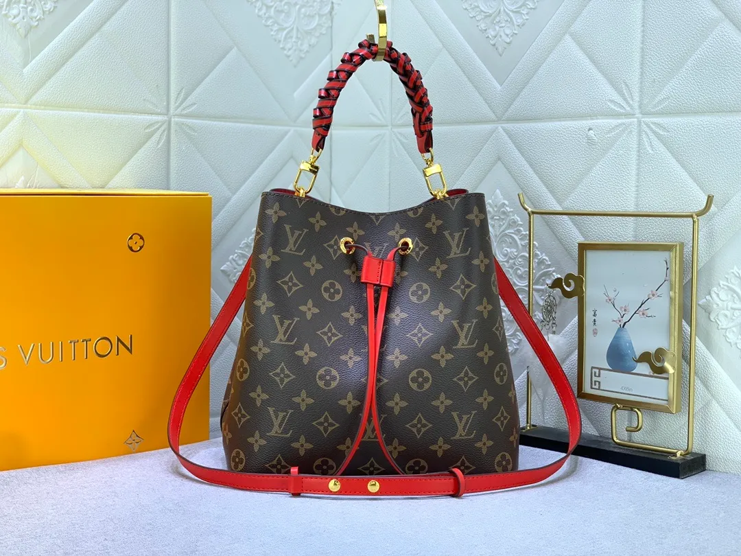 All Categories Official Website "Brand Women's Bags" Women's Bags 💙 LV 2024 New LV Crossbody Bag