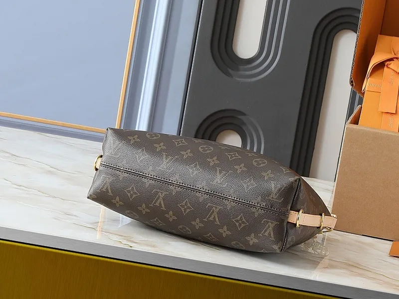 All categories Official website "Brand Women's Bags" Women's Bags 💙 LV 2025 new LV armpit bag