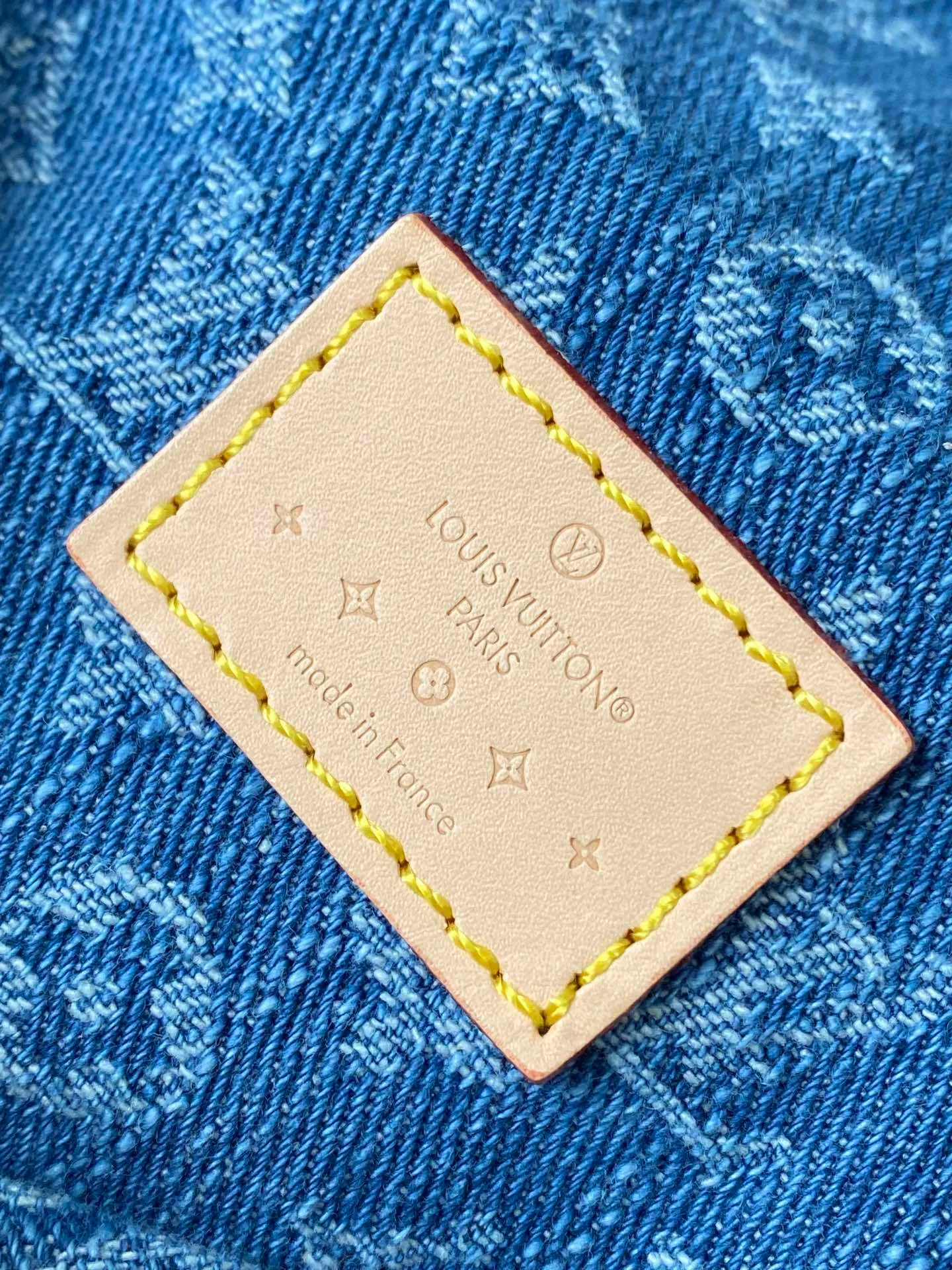 All Categories Official Website "Brand Women's Bags" Women's Bags 💙 LV 2026 New LV Crossbody Bag