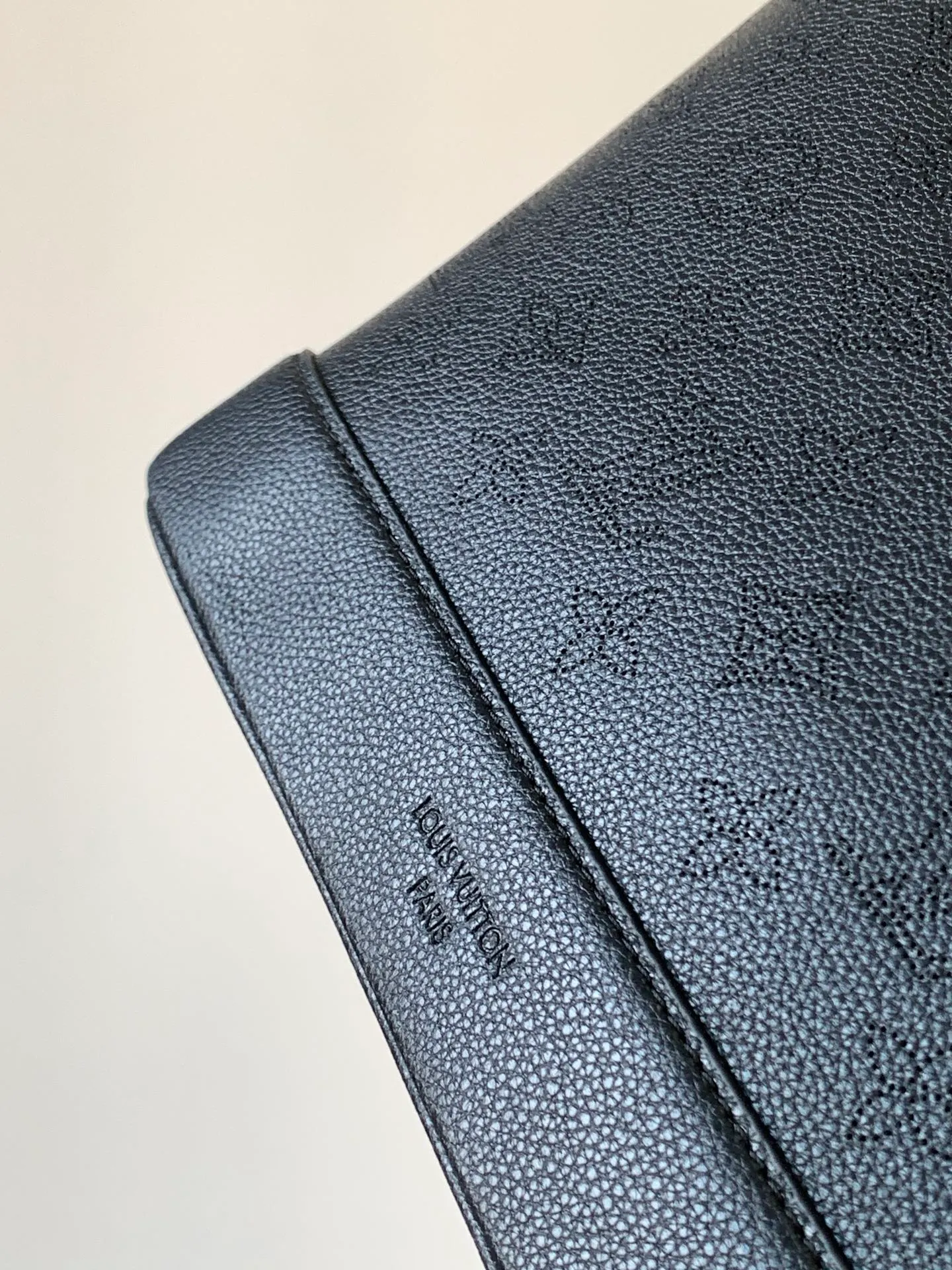 All categories Official website "Brand Women's Bags" Women's Bags 💙 LV 2026 new LV hand-held crossbody bag