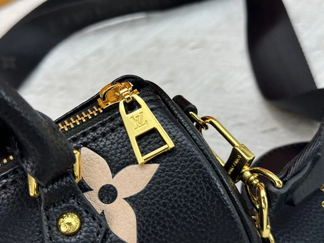 All Categories Official Website "Brand Women's Bags" Women's Bags 💙 LV 2024 New LV Crossbody Bag