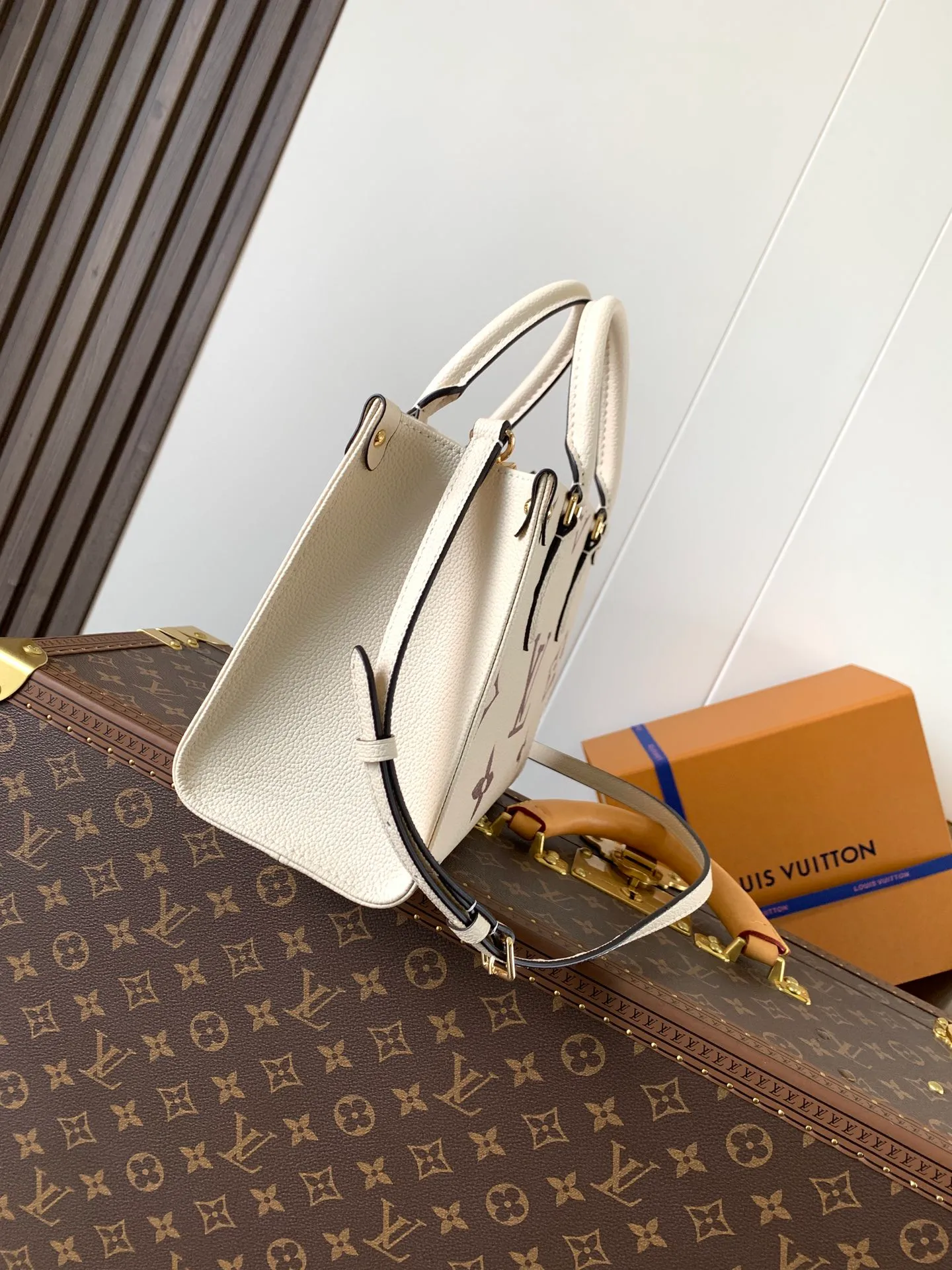 All Categories Official Website "Brand Women's Bags" Women's Bags 💙 LV 2026 New LV Crossbody Bag