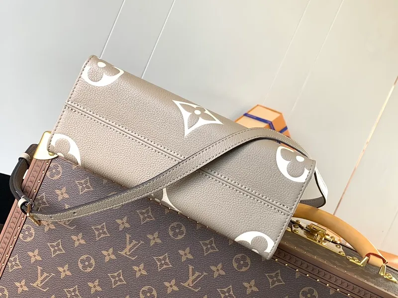 All Categories Official Website "Brand Women's Bags" Women's Bags 💙 LV 2026 New LV Crossbody Bag