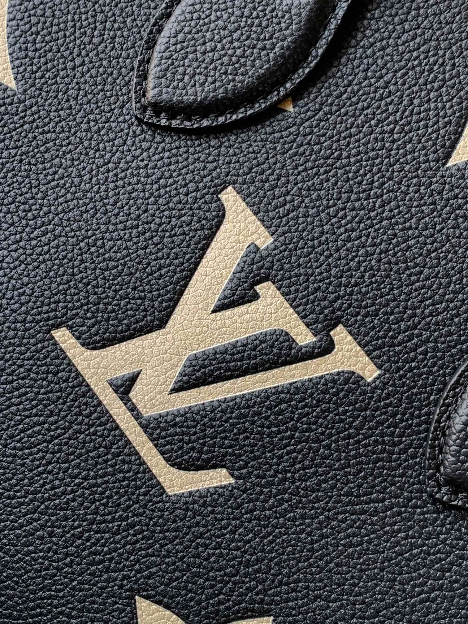 All Categories Official Website "Brand Women's Bags" Women's Bags 💙 LV 2026 New LV Crossbody Bag