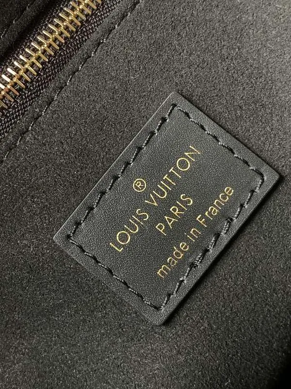 All Categories Official Website "Brand Women's Bags" Women's Bags 💙 LV 2026 New LV Crossbody Bag