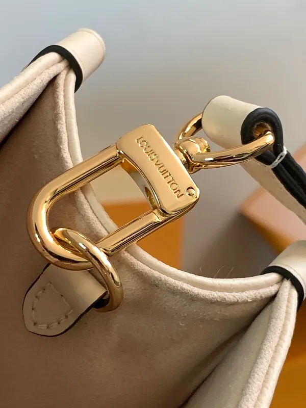 All Categories Official Website "Brand Women's Bags" Women's Bags 💙 LV 2026 New LV Crossbody Bag