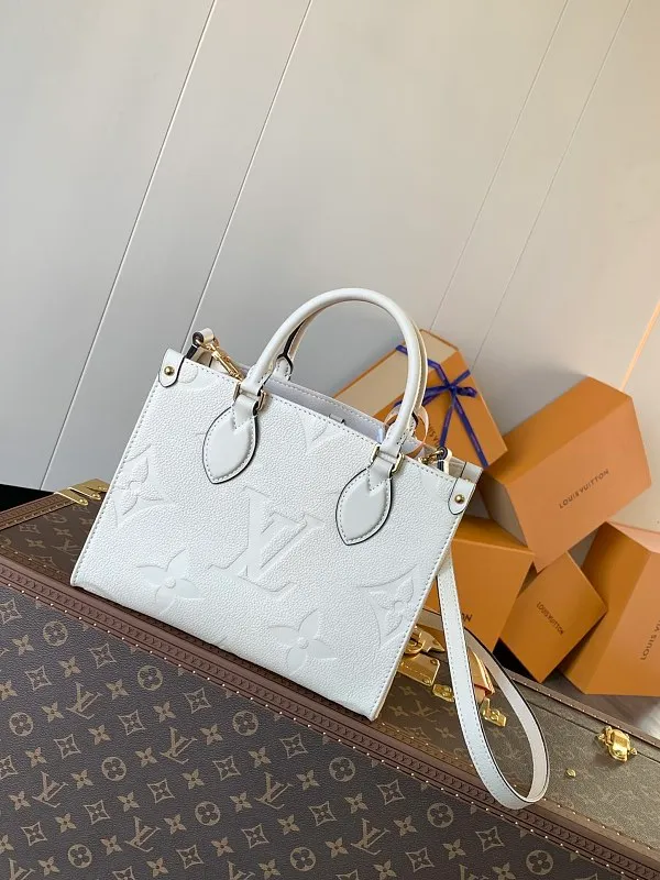 All Categories Official Website "Brand Women's Bags" Women's Bags 💙 LV 2026 New LV Crossbody Bag