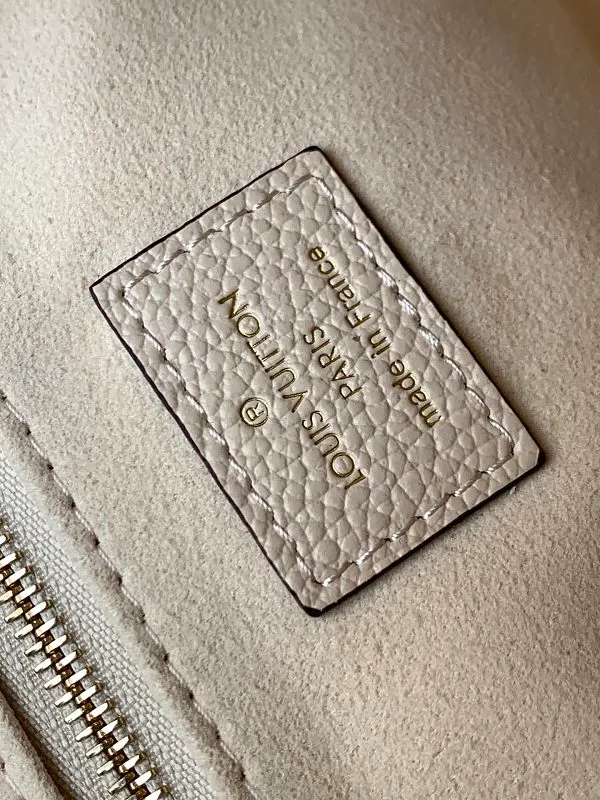 All Categories Official Website "Brand Women's Bags" Women's Bags 💙 LV 2026 New LV Crossbody Bag