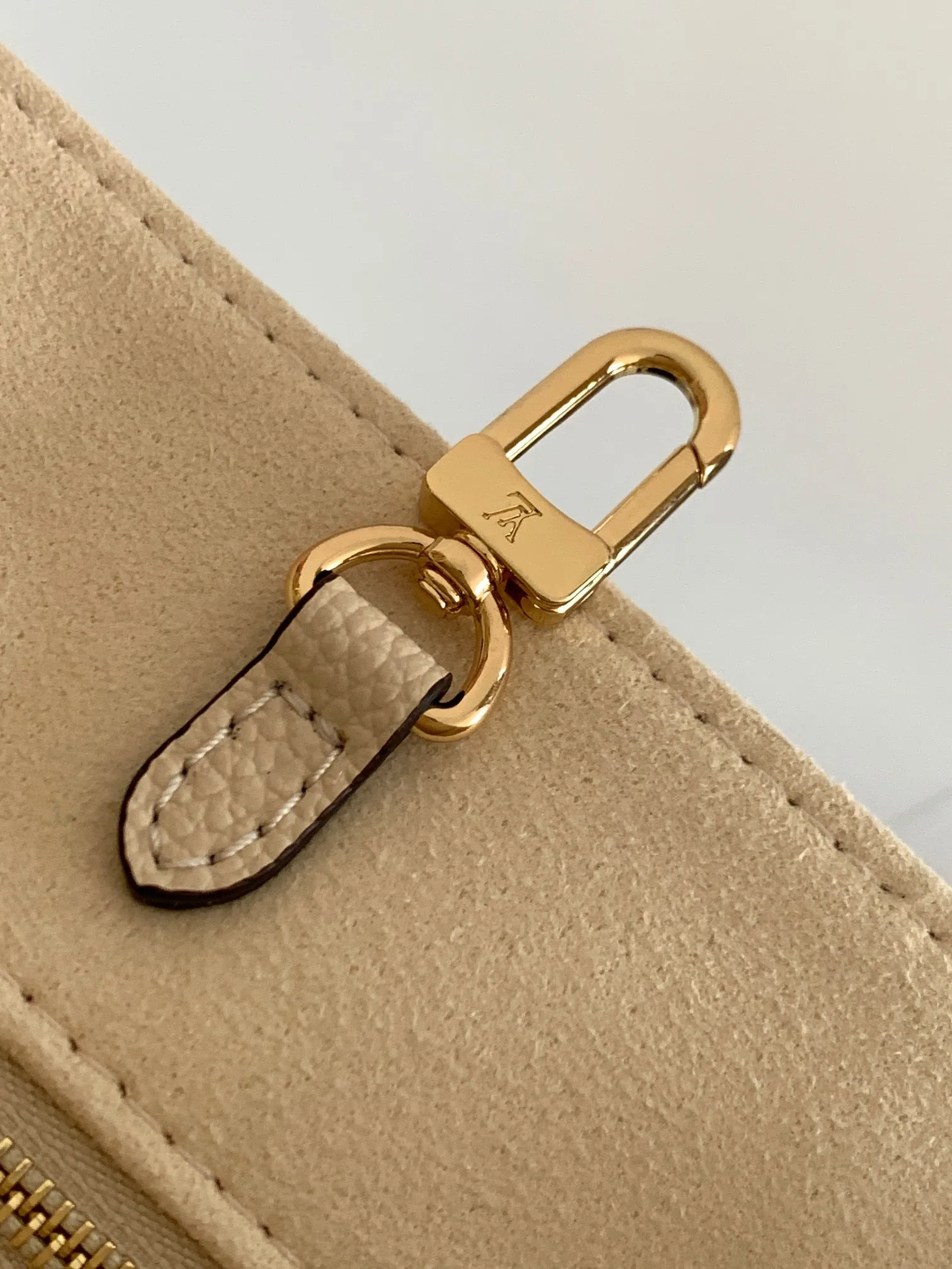 All Categories Official Website "Brand Women's Bags" Women's Bags 💙 LV 2026 New LV Crossbody Bag