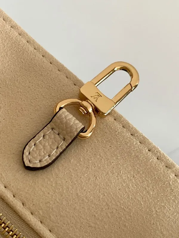 All Categories Official Website "Brand Women's Bags" Women's Bags 💙 LV 2026 New LV Crossbody Bag
