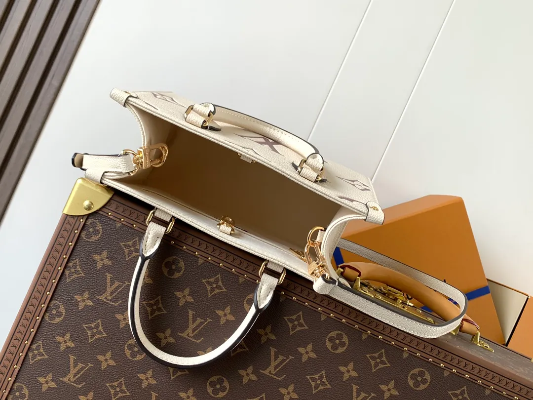 All Categories Official Website "Brand Women's Bags" Women's Bags 💙 LV 2026 New LV Crossbody Bag