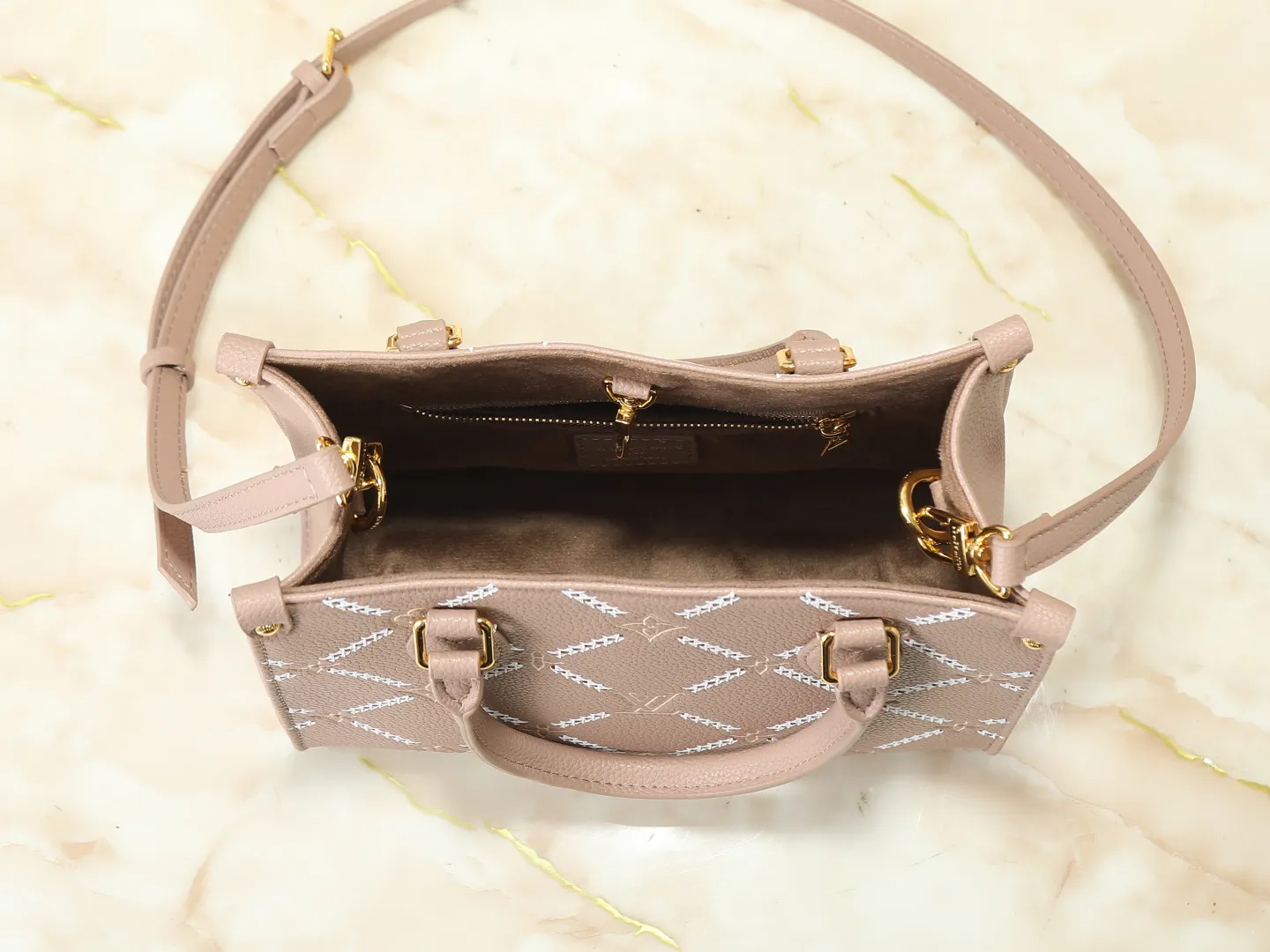 All Categories Official Website "Brand Women's Bags" Women's Bags 💙 LV LV 2026 New Crossbody Shoulder Bag
