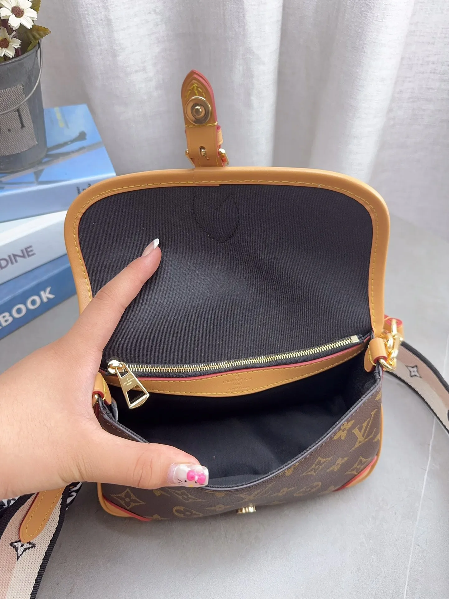 All Categories Official Website "Brand Women's Bags" Women's Bags 💙 LV 2025 New LV Crossbody Bag