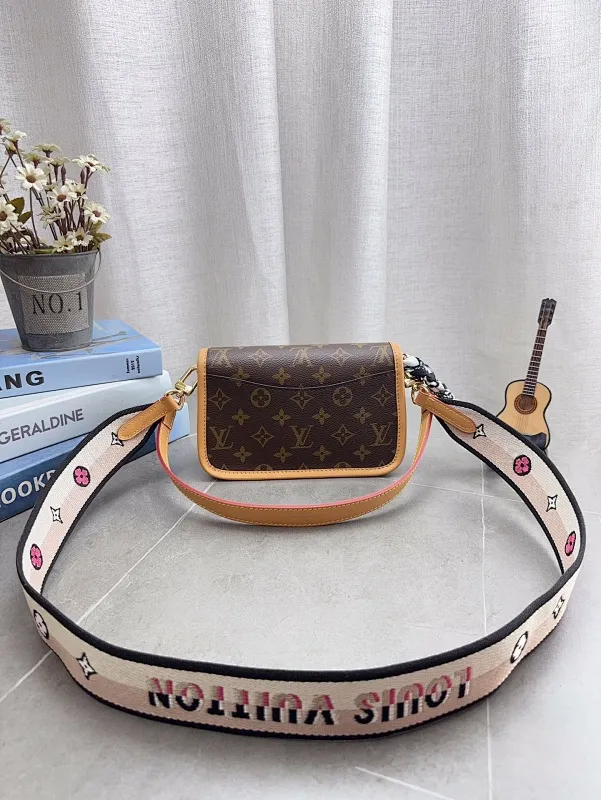 All Categories Official Website "Brand Women's Bags" Women's Bags 💙 LV 2025 New LV Crossbody Bag