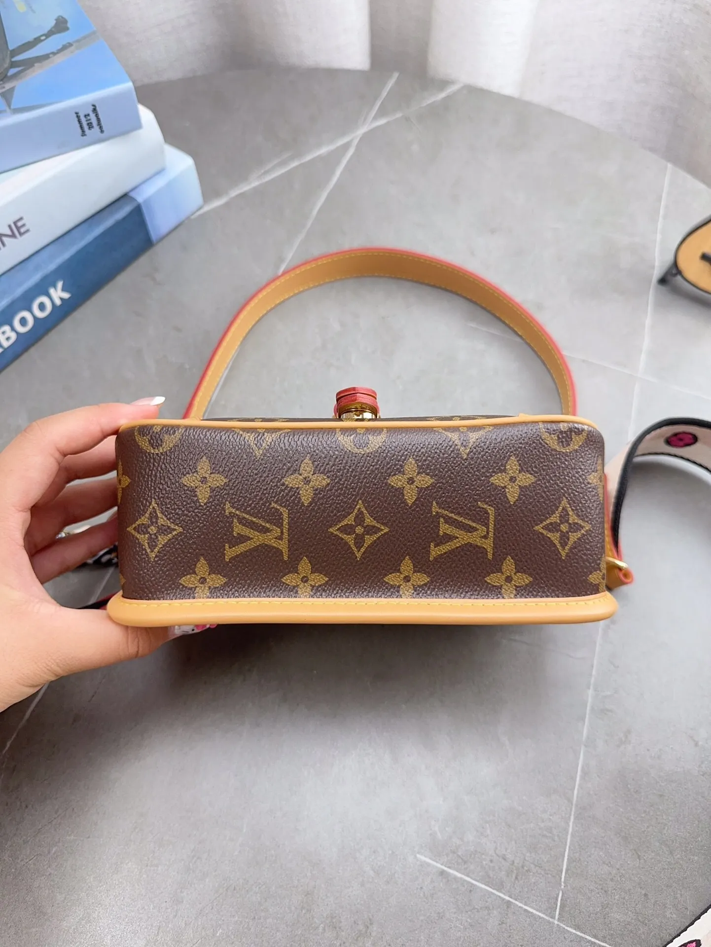 All Categories Official Website "Brand Women's Bags" Women's Bags 💙 LV 2025 New LV Crossbody Bag