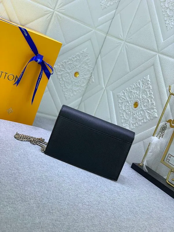 All Categories Official Website "Brand Women's Bags" Women's Bags 💙 LV This Mylockme Pochette chain bag is made of soft cow leather and continues the core elements of the Lockme series with an envelope-style flap, front pocket and LV letter hook. The trendy construction is suitable for storing mobile phones and other essentials, and the long chain allows for shoulder or cross-body wear.
