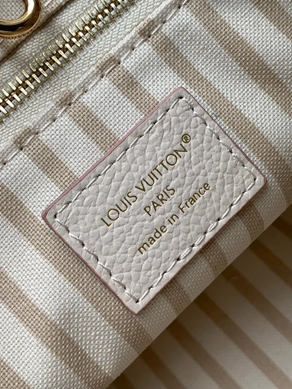 All Categories Official Website "Brand Women's Bags" Women's Bags 💙 LV 2025 New LV Crossbody Bag