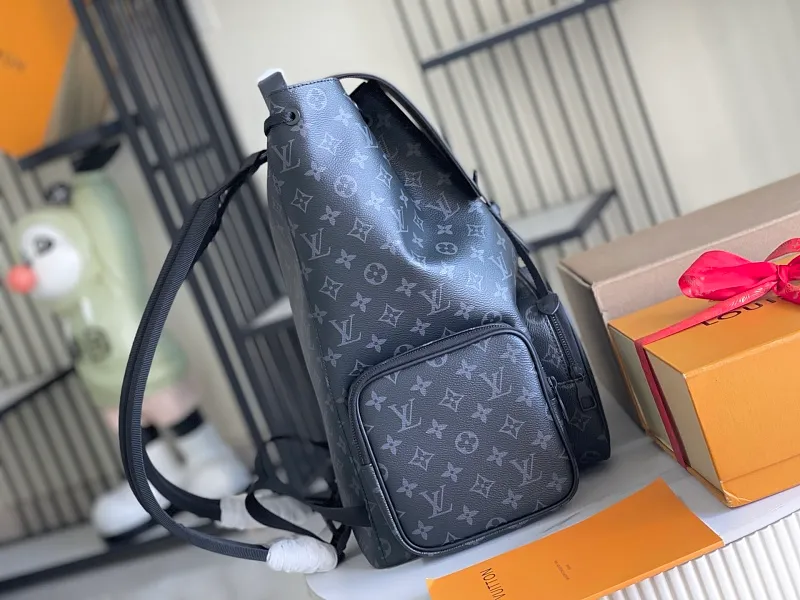 All Categories 💚 Authentic Grade Bags 💚 LV 2026 New LV Backpack Luxury Replica Large Capacity