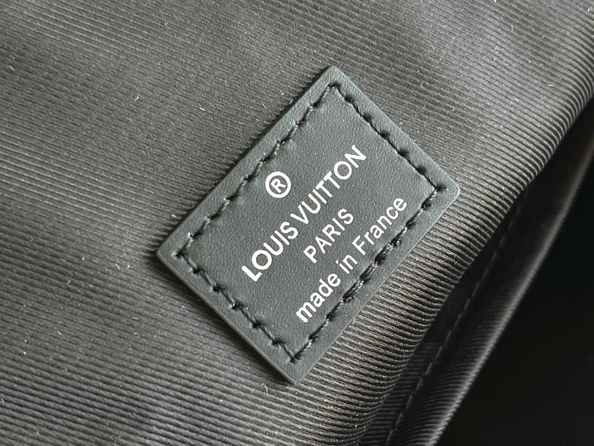 All Categories 💚 Authentic Grade Bags 💚 LV 2026 New LV Backpack Luxury Replica Large Capacity