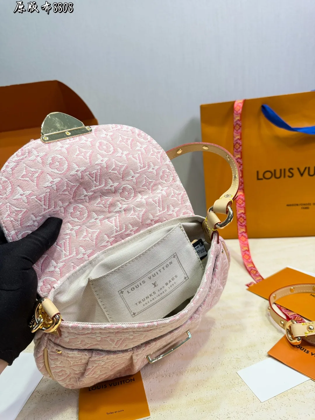 All Categories Official Website "Brand Women's Bags" Women's Bags 💙 LV 2026 New LV Underarm Bag