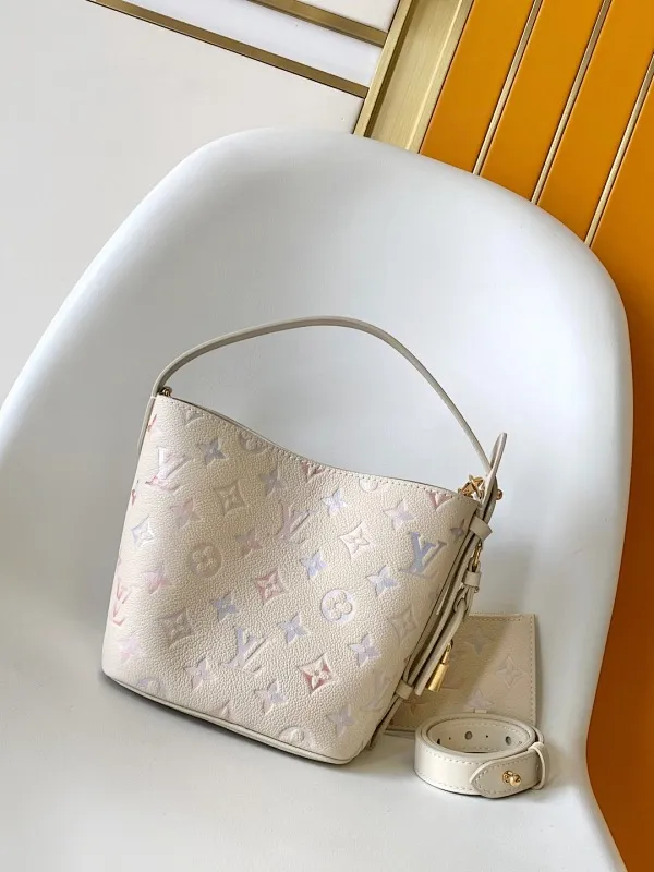 All Categories Official Website "Brand Women's Bags" Women's Bags 💙 LV 2025 New LV Crossbody Bag