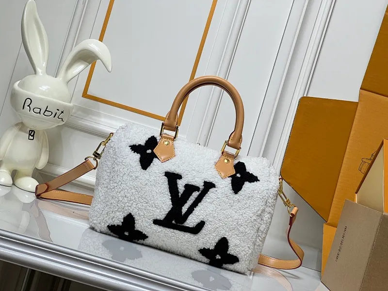 All Categories Official Website "Brand Women's Bags" Women's Bags 💙 LV 2026 New LV Crossbody Bag