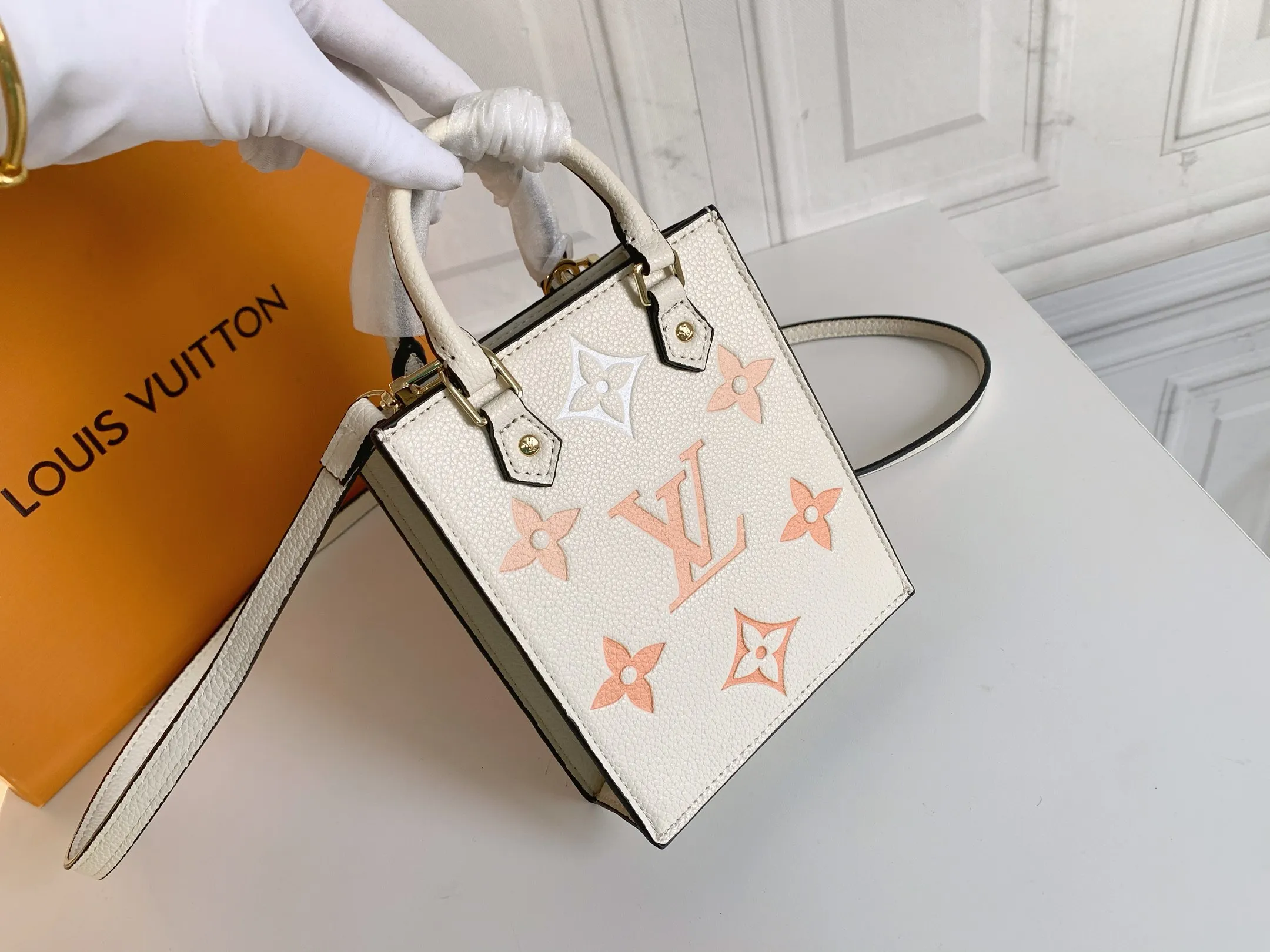All Categories Official Website "Brand Women's Bags" Women's Bags 💙 LV 2026 New LV Handbags