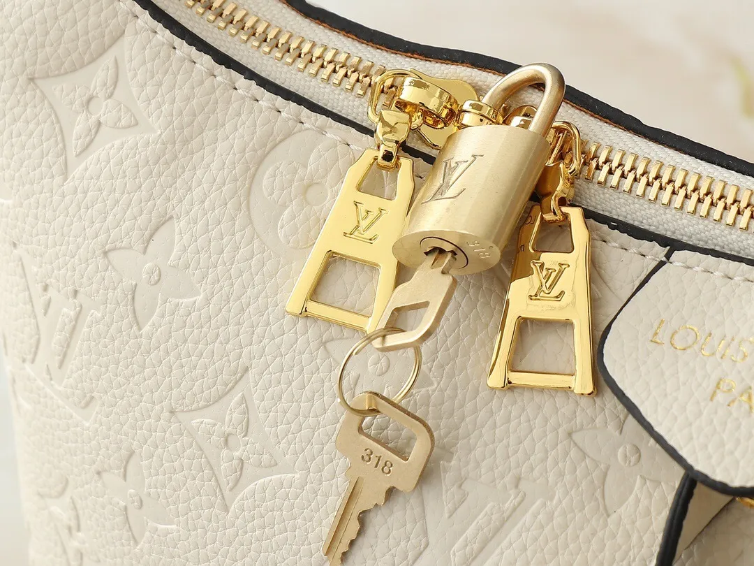 All Categories Official Website "Brand Women's Bags" Women's Bags 💙 LV 2025 New LV Crossbody Bag