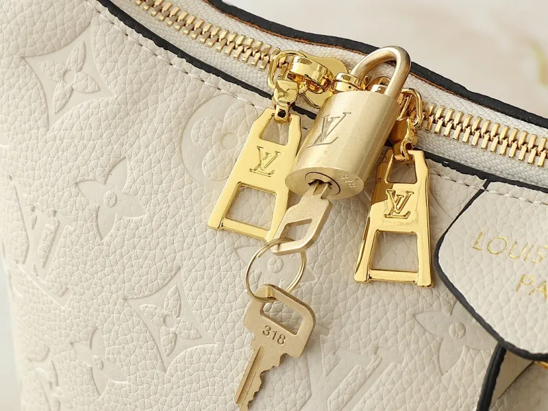 All Categories Official Website "Brand Women's Bags" Women's Bags 💙 LV 2025 New LV Crossbody Bag