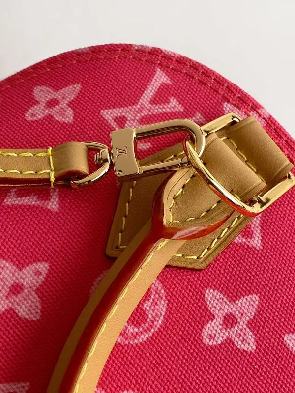 All Categories Official Website "Brand Women's Bags" Women's Bags 💙 LV 2026 New LV Crossbody Bag