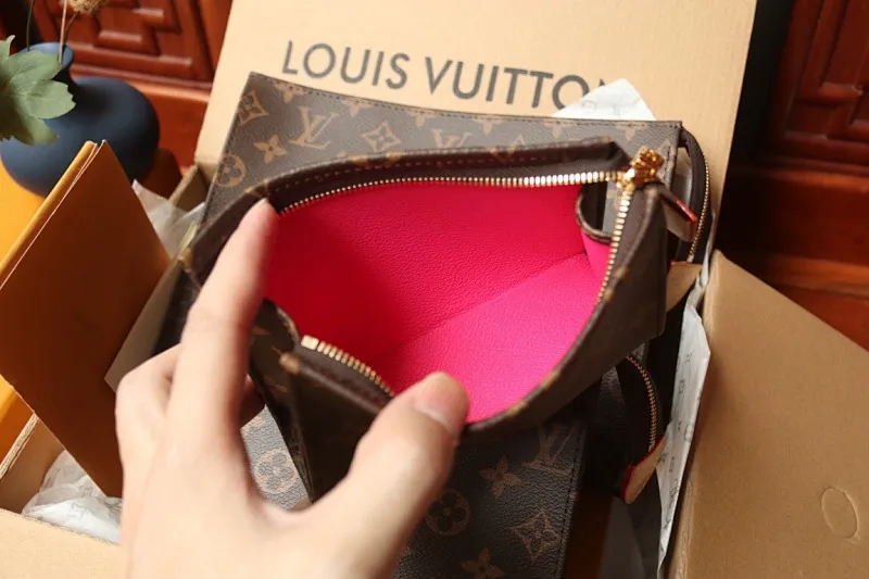 All Categories Official Website "Brand Women's Bags" Women's Bags 💙 LV 2025 New LV Cosmetic Bag
