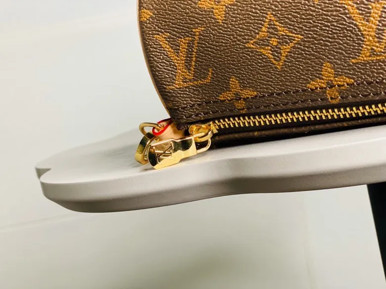 All Categories Official Website "Brand Women's Bags" Women's Bags 💙 LV 2026 New LV Crossbody Bag