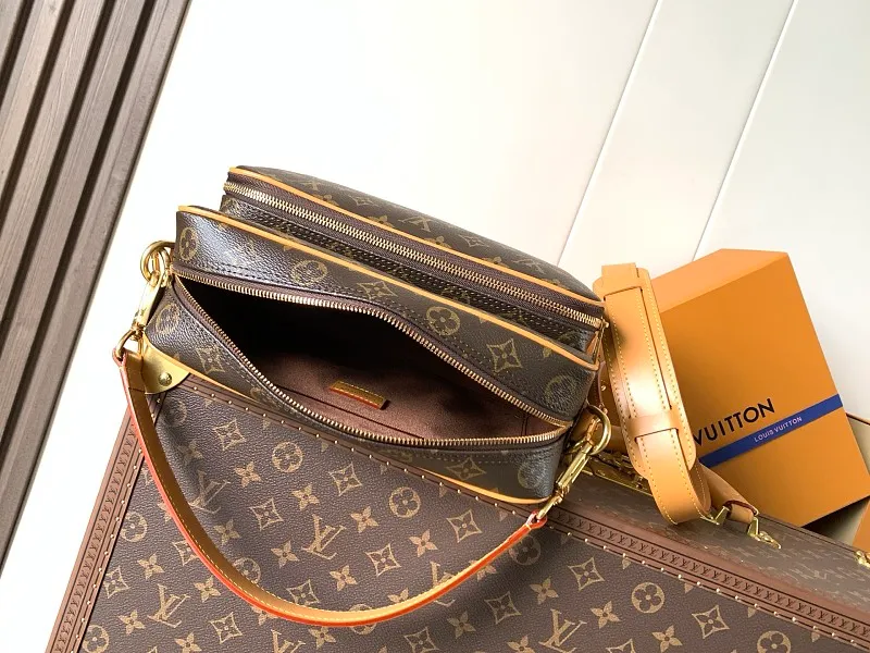 All Categories Official Website "Brand Women's Bags" Women's Bags 💙 LV 2026 New LV Crossbody Bag