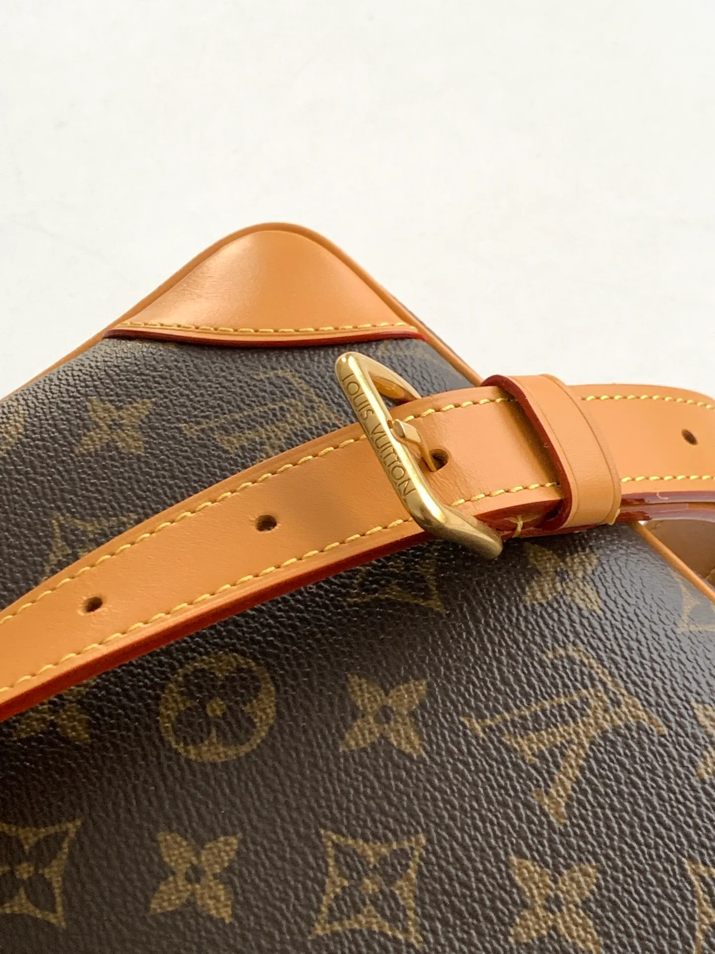 All Categories Official Website "Brand Women's Bags" Women's Bags 💙 LV 2026 New LV Crossbody Bag